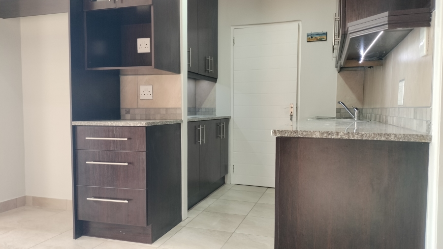 3 Bedroom Property for Sale in Fraaiuitsig Western Cape
